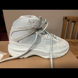 Yeezy Desert Boot 5.5